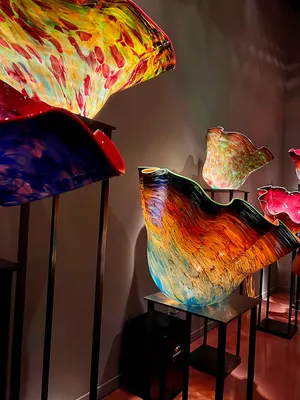 Colorful Chihuly glass bowls